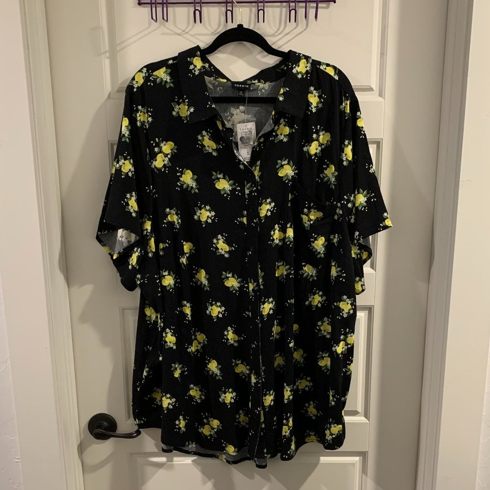 Torrid Button-Down Shirt, 5, NWT